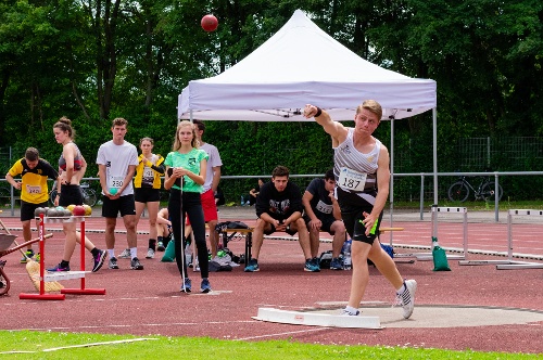 https://www.leichtathletik-vfl-waiblingen.de/content/igal/11-BAS2AX-L-326.jpg