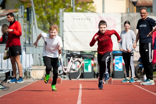 Sprint Starts im Stadion © Frederick Kämpfert