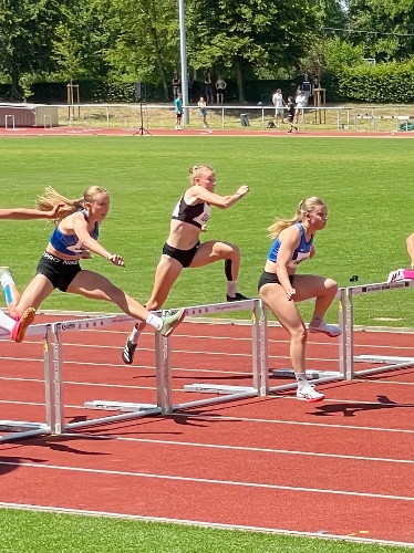 https://www.leichtathletik-vfl-waiblingen.de/content/igal/img_2107-X6D7Z4-L-3386.jpg