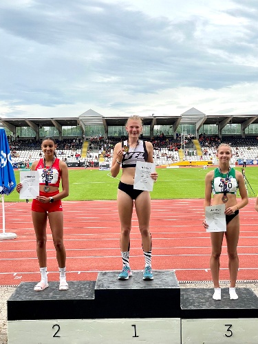https://www.leichtathletik-vfl-waiblingen.de/content/igal/img_2540-W9AL6C-L-3411.jpg