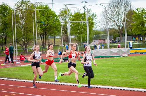 https://www.leichtathletik-vfl-waiblingen.de/content/igal/img_4802-8KNB4N-L-2954.jpg