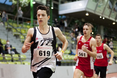 Luca Gränzer beim 800m Lauf © Frederick Kämpfert