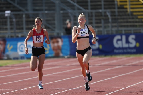 https://www.leichtathletik-vfl-waiblingen.de/content/igal/streuber_lilly1-2AEGR4-L-3403.jpg