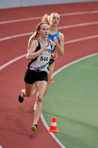 Luise Pohl über die 800m © Roman Böhnke