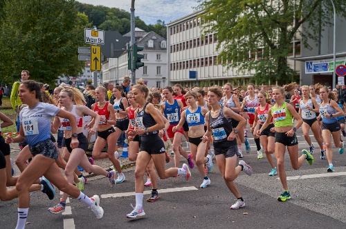 https://www.leichtathletik-vfl-waiblingen.de/content/igal/vfl_waiblingen_bianca_dm_10_km_saarbru_cken_2022_18-Q8L5VK-L-2664.jpg