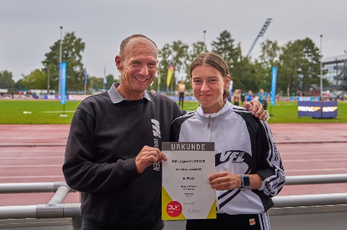 https://www.leichtathletik-vfl-waiblingen.de/content/igal/vfl_waiblingen_bianca_rostock_1500m_finale_2023_23-MJ2PX1-L-3021.jpg