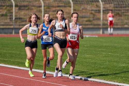 https://www.leichtathletik-vfl-waiblingen.de/content/igal/vfl_waiblingen_bianca_su_ddeutsche_meisterschaft_3000m_4-E6RZPP-L-2626.jpg