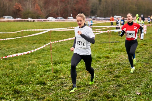 https://www.leichtathletik-vfl-waiblingen.de/content/igal/vfl_waiblingen_laura_pforzheim_cross_2021_2-7R5OMV-L-2298.jpg