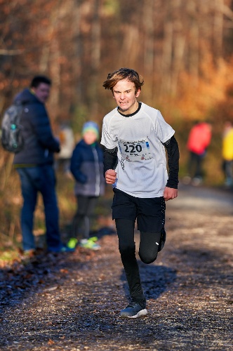 https://www.leichtathletik-vfl-waiblingen.de/content/igal/vfl_waiblingen_marco_winterlauf_go_ppingen_2022_1-5PJBVQ-L-2340.jpg