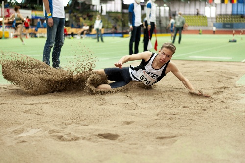 Yannick Eisenberger beim Weitsprung © Frederick Kämpfert