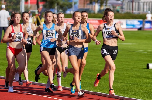 Bianca Böhnke führend im Vorlauf